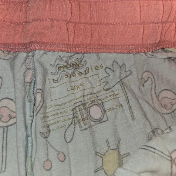 Little Sleepies Poolside Pajama Set – Women’s Large (Pre-Loved) - Picture 2 of 3